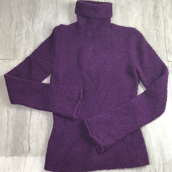 Victoria Secret Moda International Sweater - Picture 2 of 8